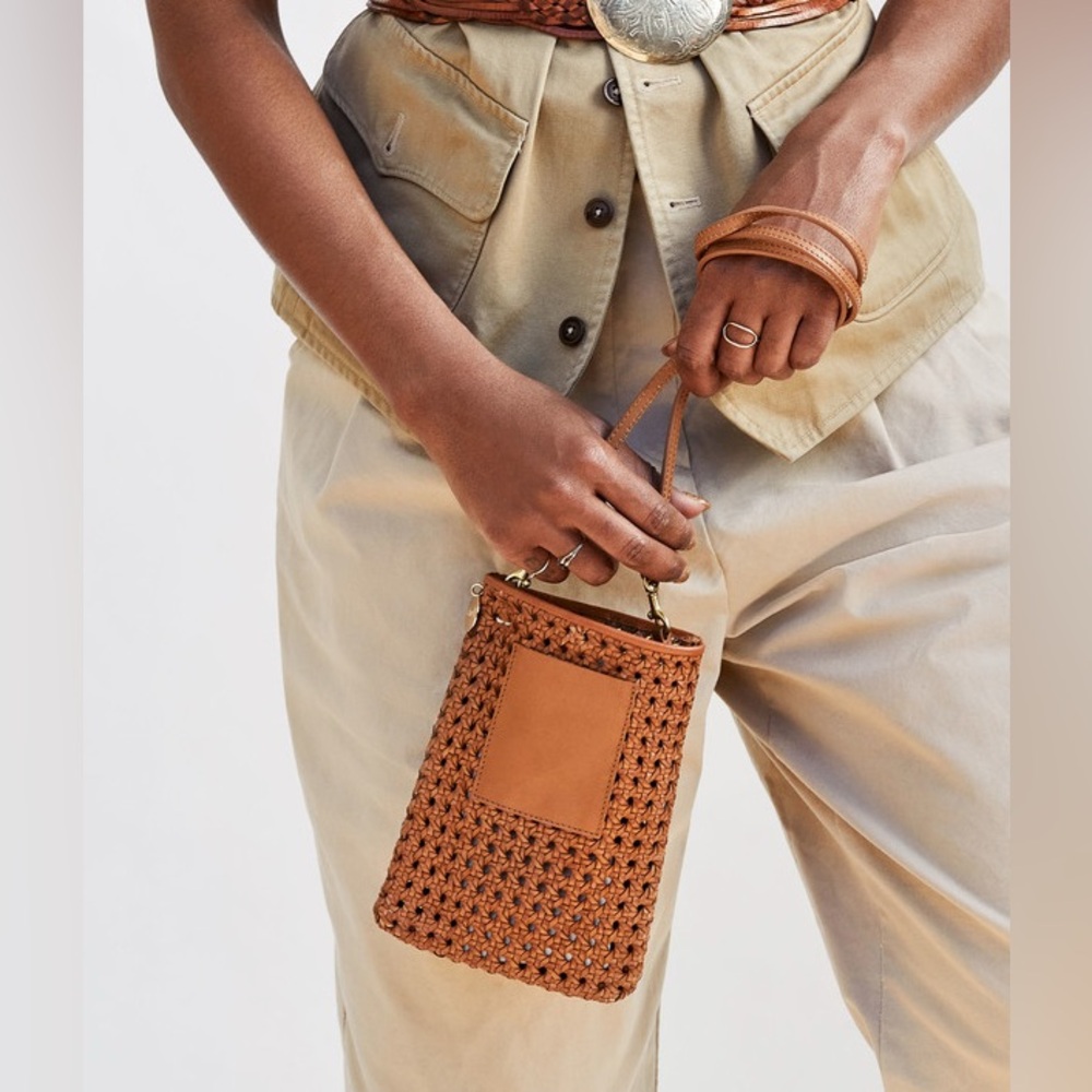 Clare V Leather Poche Cuoio Perf - Picture 2 of 14